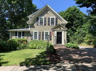 38 High St, Stoneham, MA 02180