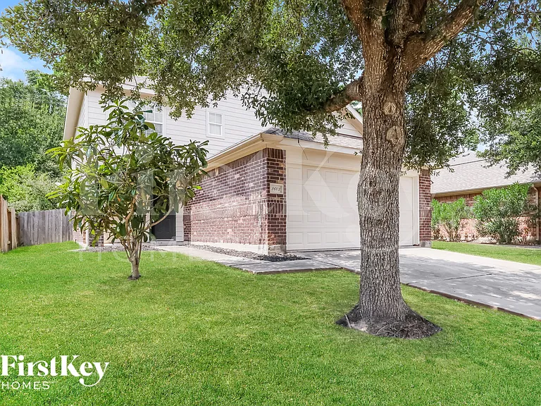 2603 Cypress Island Dr — Photo 2