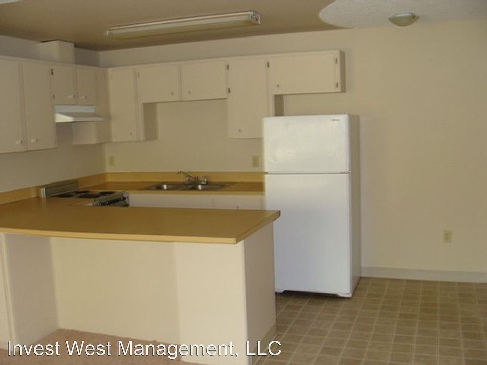 2nd image of 8402 NE 8th Way APT 10