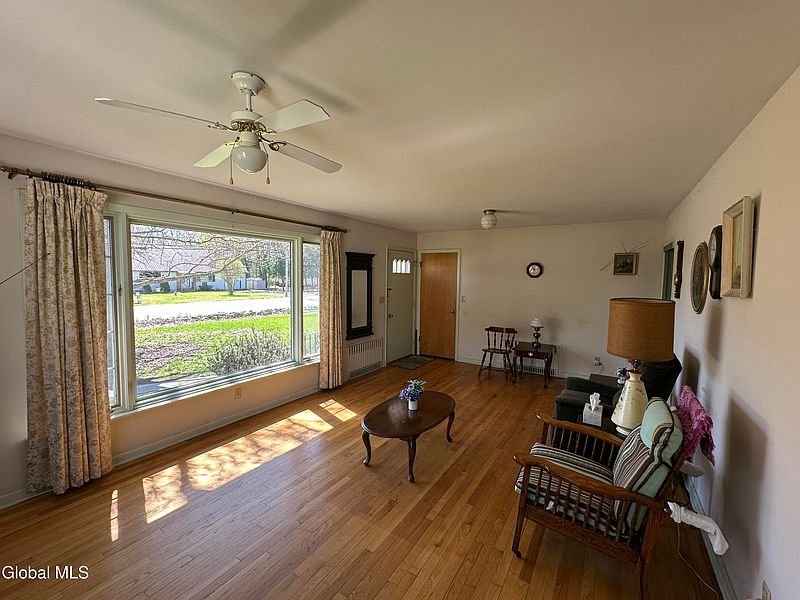 2nd image of 427 Ridge Road