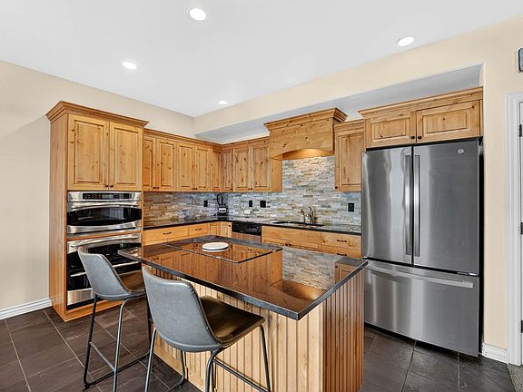 5th image of 7218 S Viansa Ct