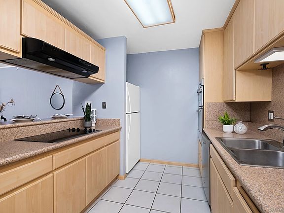 5th image of 4444 W Point Loma Blvd Unit 106