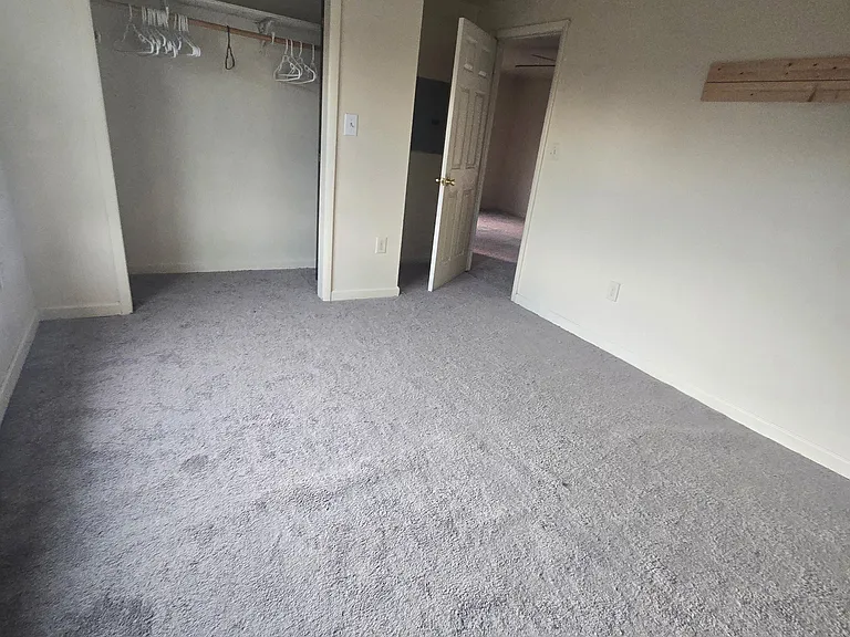 635 E Willow St #4 — Photo 14