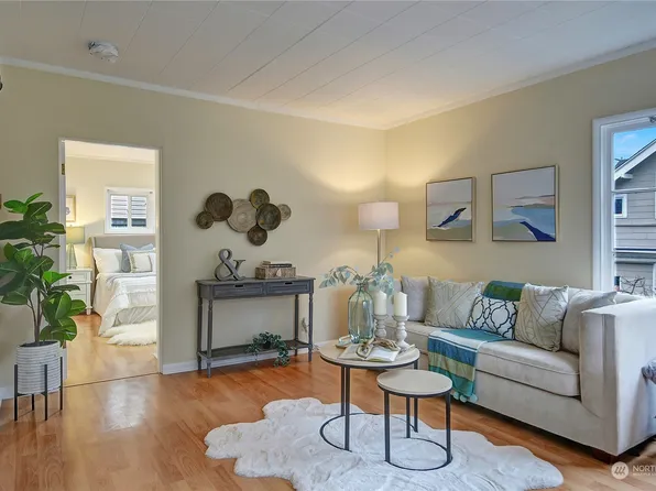 3115 Queen Anne Avenue N, Seattle, WA 98119