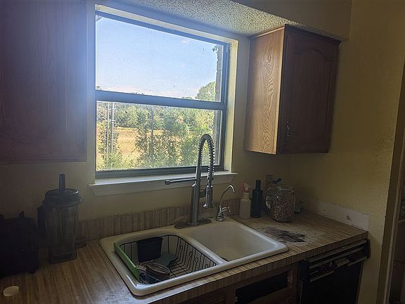Kitchen window overlooks 