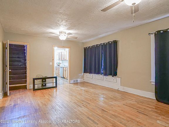 3rd image of 613 Brynford Ave
