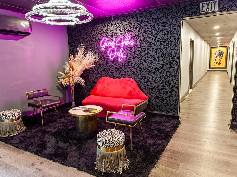 Building's Lounge