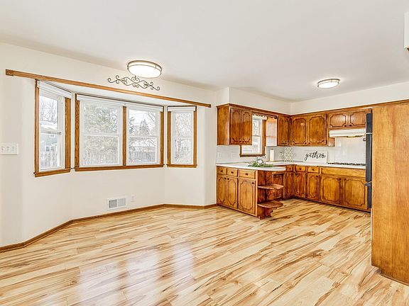 5th image of 1349 Allen Ave