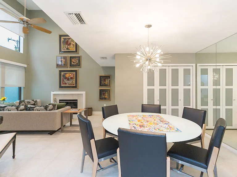 2020 W Dekle Ave #C — Photo 12