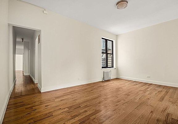 4th image of 76 Saint Nicholas Pl APT 55