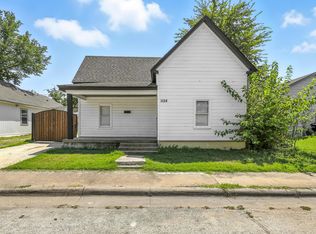 1124 E Hattie St, Fort Worth, TX 76104