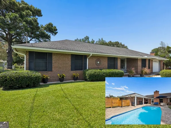 122 N Lake Dr, Brunswick, GA 31525
