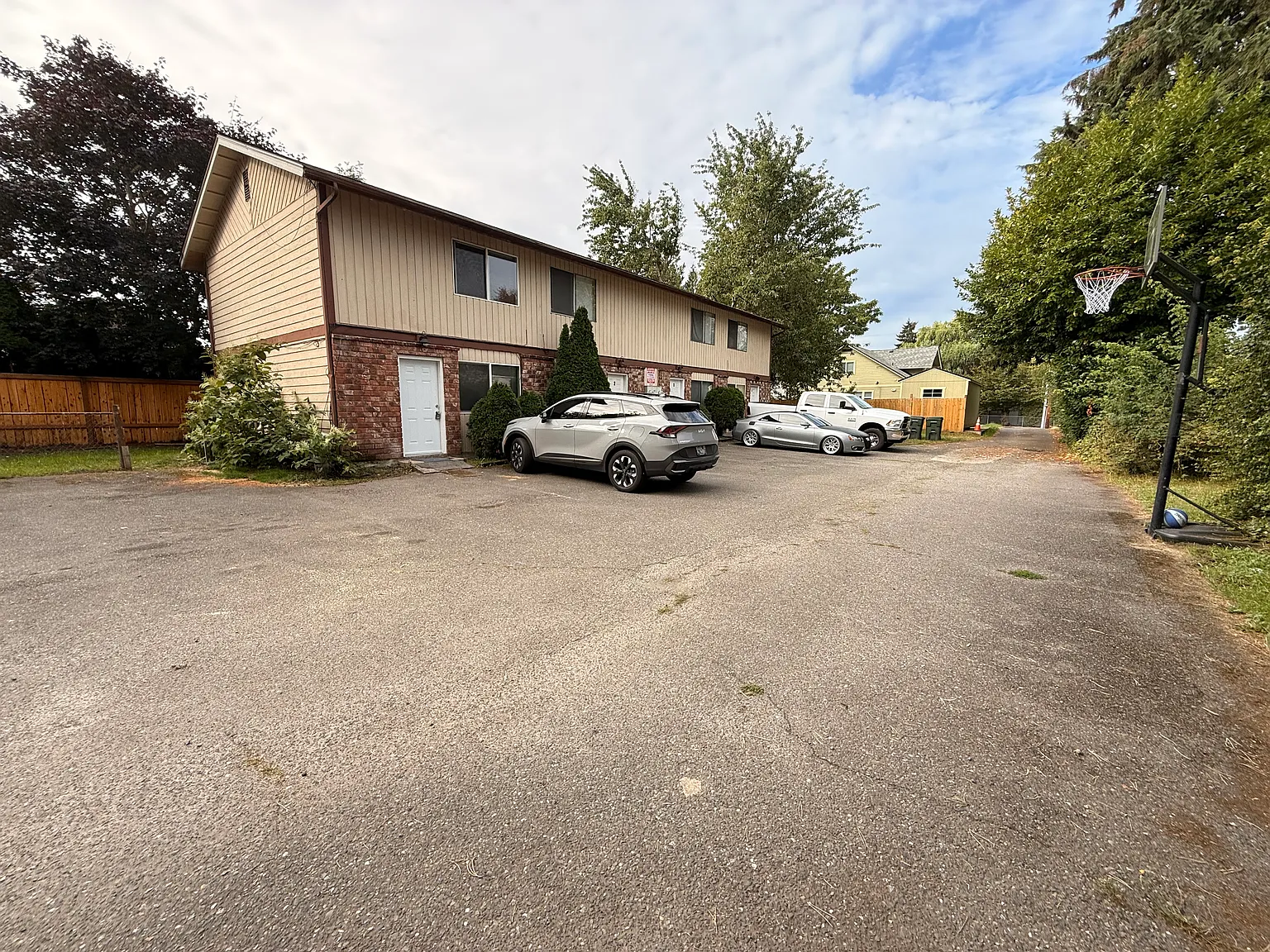 2 bed, 800 sqft, $1,695 — Photo 1
