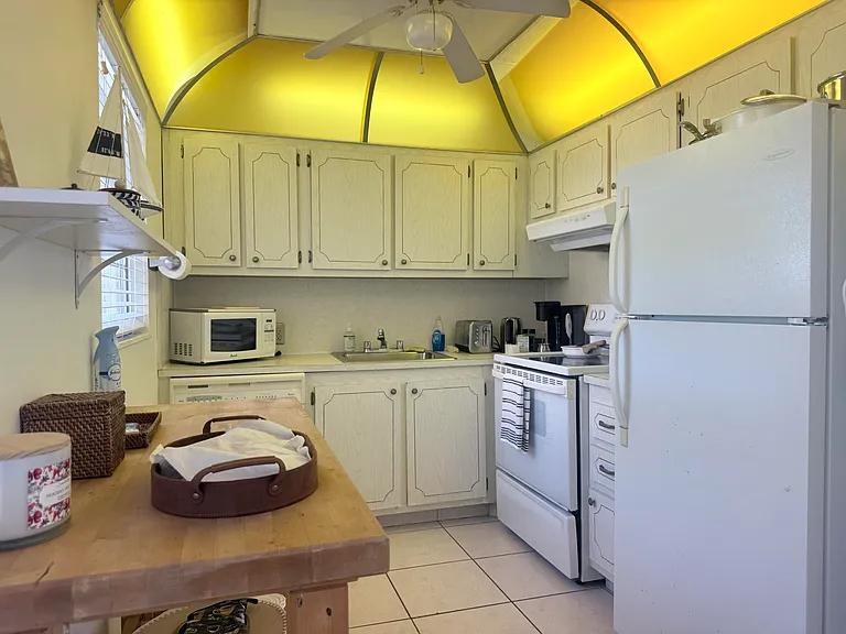 52 Mansfield Dr #B — Photo 14