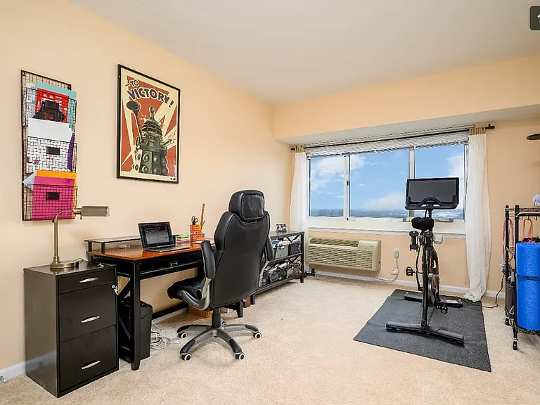 110 Somerset St #2103 — Photo 6