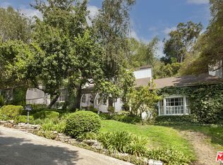 10560 Dolcedo Way, Los Angeles, CA 90077