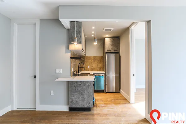 Rented by Pinn Realty | media 11