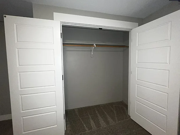 W701AR — Photo 14