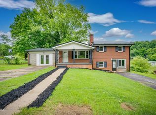 1210 Bluefield Ave, Elizabethton, TN 37643