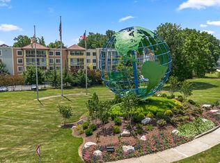 3435 S Leisure World Blvd #85-1B, Silver Spring, MD 20906