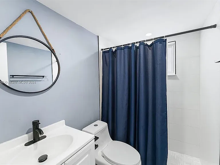 1620 SW 40th Ave #1 — Photo 24