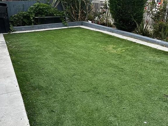 5th image of 1150 E 80th St #1150