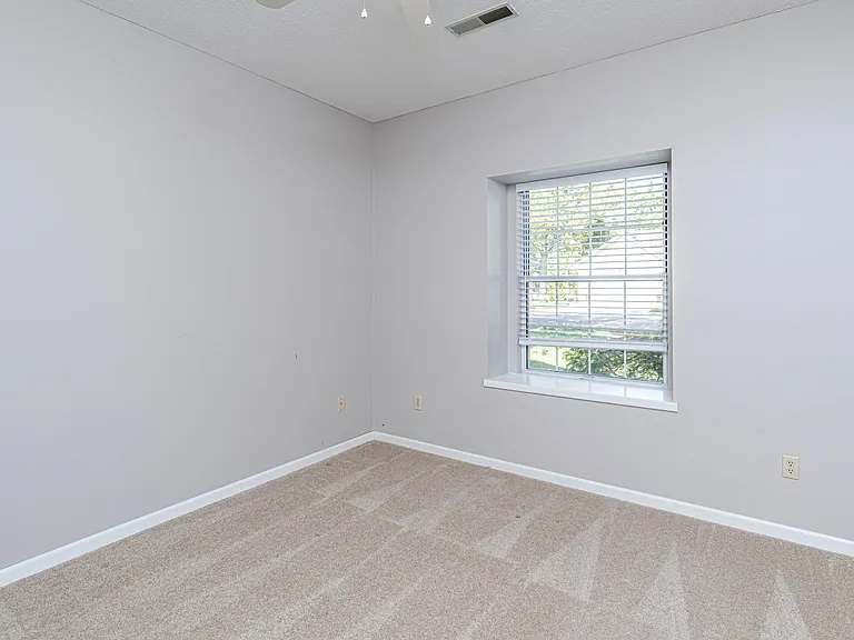 1416 Whitburn Dr — Photo 18