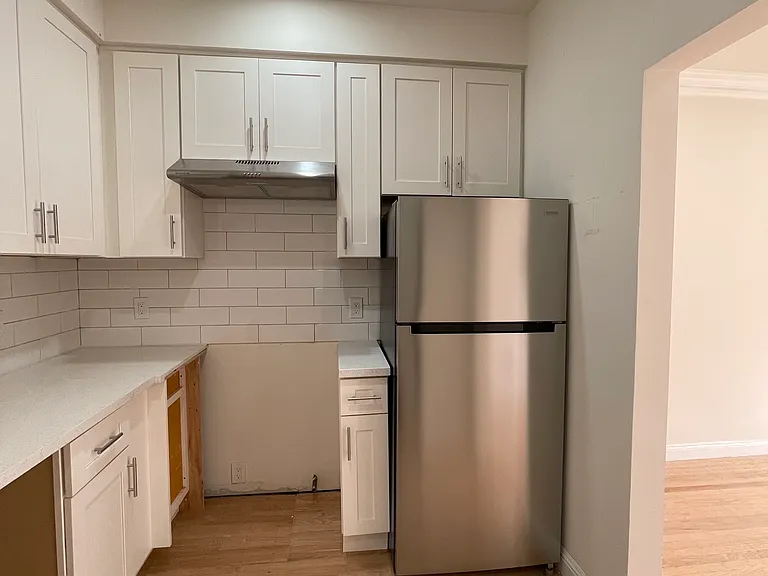 750 Presidio Ave #305 — Photo 4