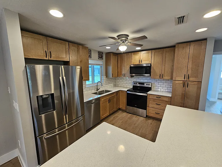 6080 Park Rd — Photo 4