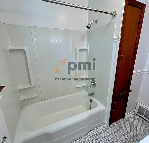 9344 Keilman St — Photo 12