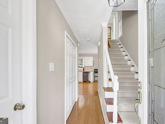 3rd image of 1261 Martin Nash Rd SW