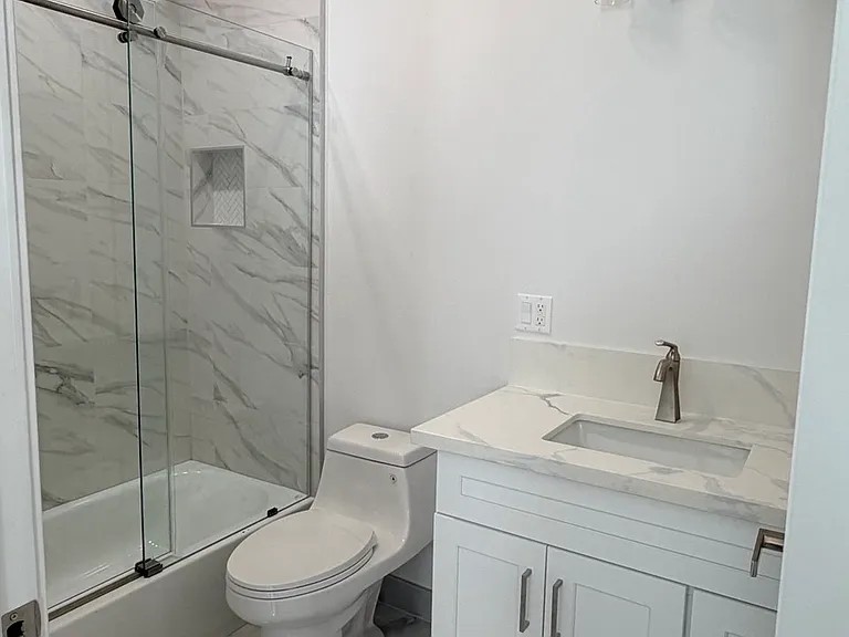 17324 Mayall St — Photo 5