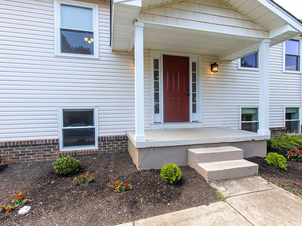 1st image of 10901 Dineen Dr