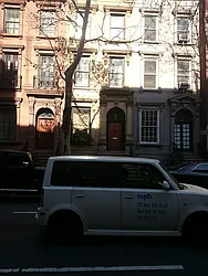 127 East 62nd Street in Lenox Hill