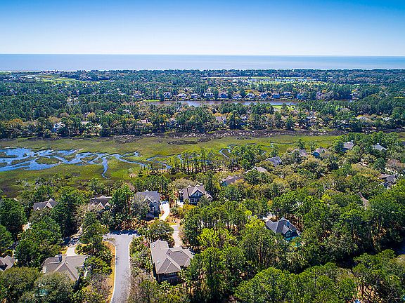 3rd image of 401 Snowy Egret Ln