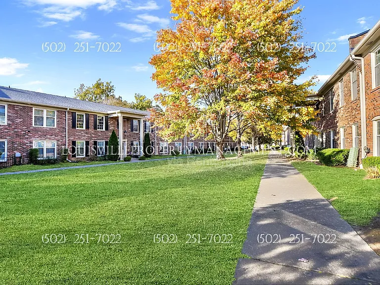255 Salisbury Sq — Photo 4
