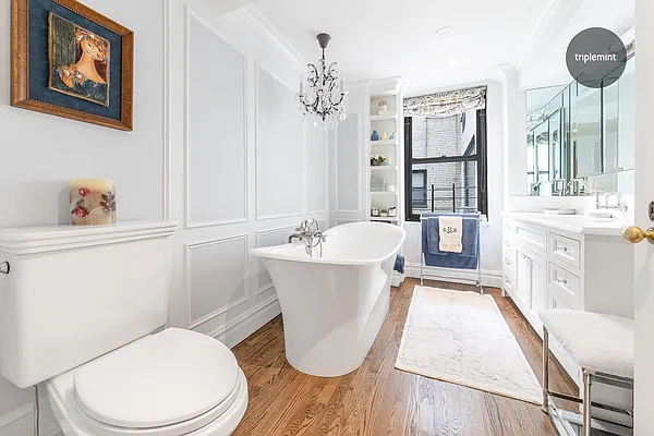 Sold by Triplemint | media 15