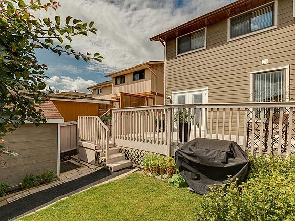 3rd image of 568 W Strathcona Dr SW