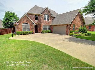 4108 W Stoney Bend Dr, Fayetteville, AR 72704