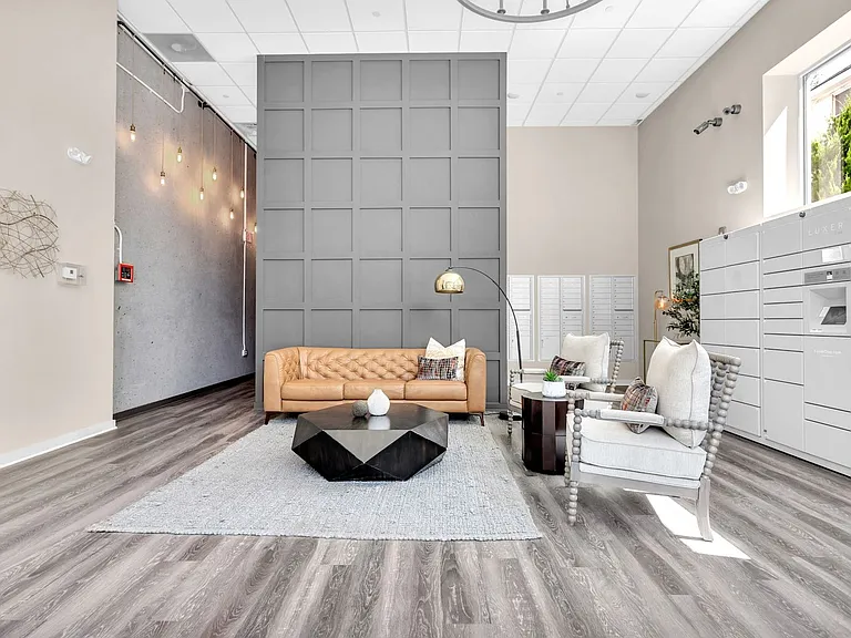 525 Parkway Dr NE #417 — Photo 3