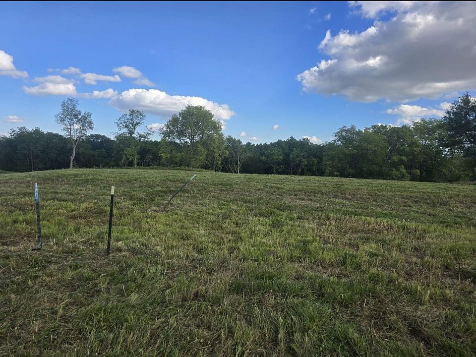 1st image of 9648 Foxwood Dr