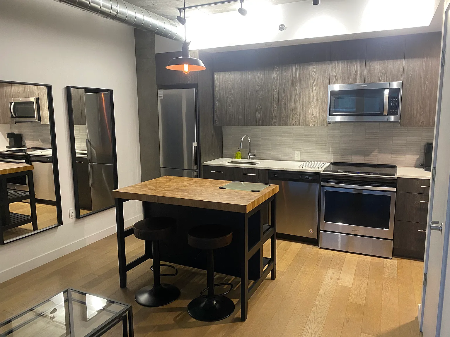 1 bed, 541 sqft, $2,800 — Photo 2