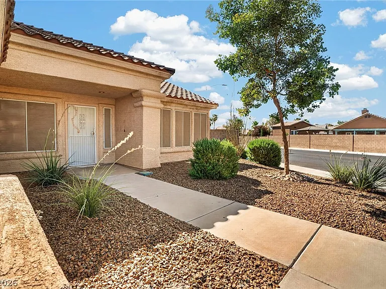 4552 Gonzales Dr — Photo 5