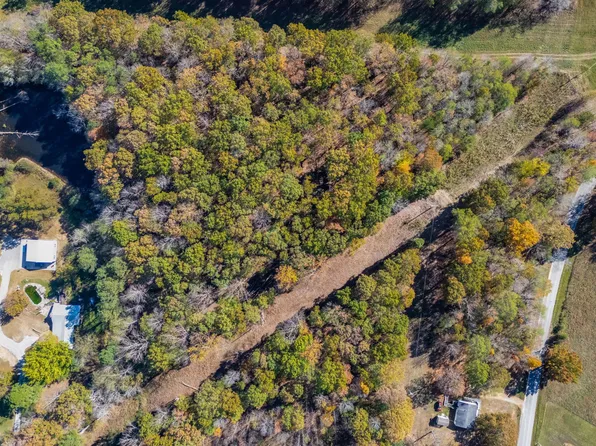 24 Byrd Rd, Lawrenceburg, TN 38464