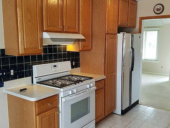4th image of 5537 Lowe Ave