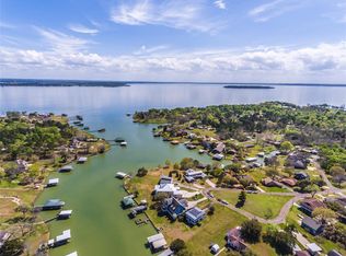 260 Harbor View Dr, Livingston, TX 77351