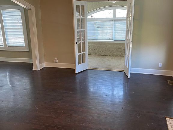 2nd image of 4918 Lydia Ave