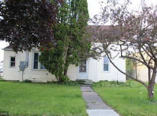 195 4th St SW, Cokato, MN 55321