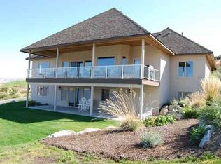 85 Grandview Ln, Chelan, WA 98816
