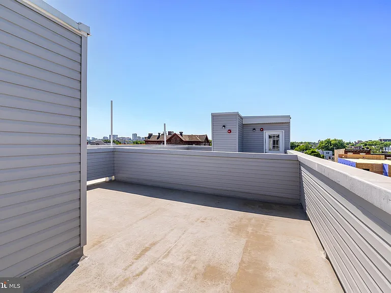 2500 N Mascher St #14 — Photo 17